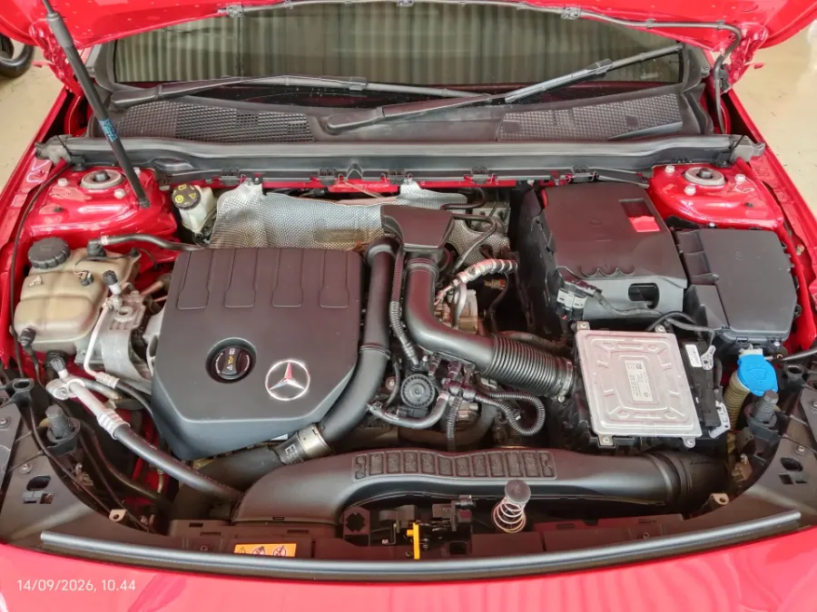 Foto Mobil Bekas Mesin Mercedes-Benz A200 1.3 Progressive Line tahun 2018