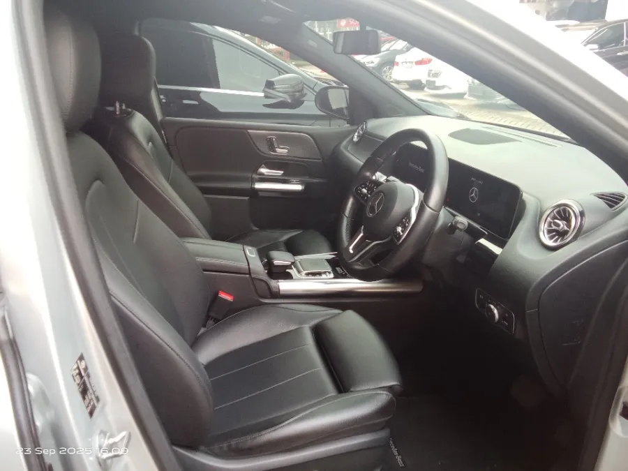 Foto Mobil Bekas Kabin Depan Mercedes-Benz B200 1.3 tahun 2018
