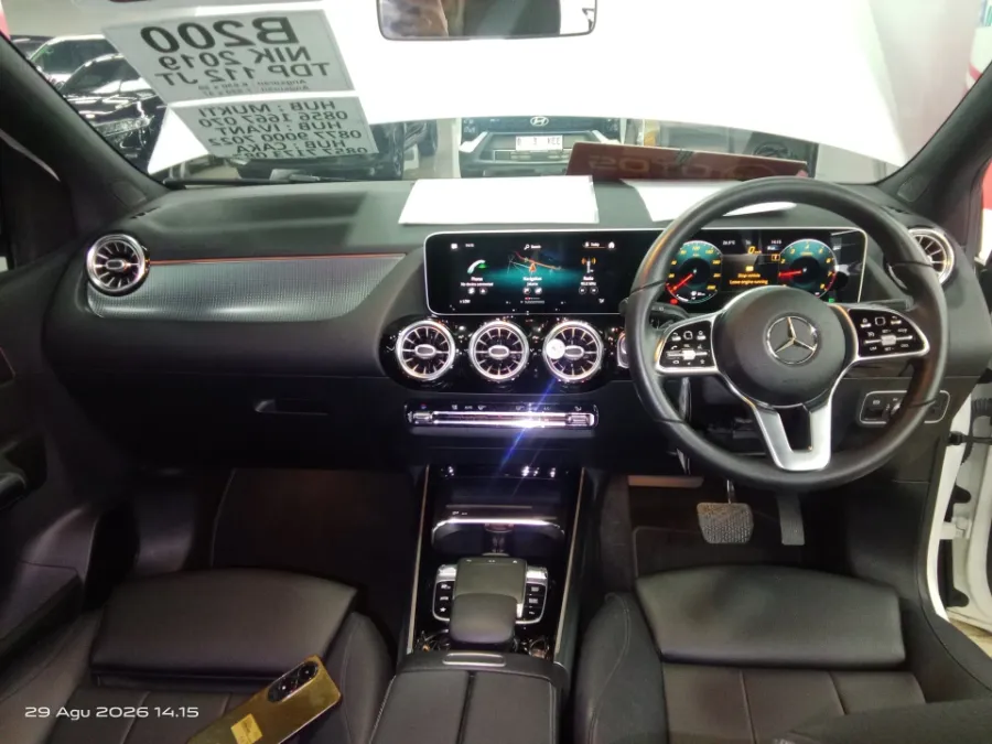 Foto Mobil Bekas Dashboard Mercedes-Benz B200 1.3 tahun 2019