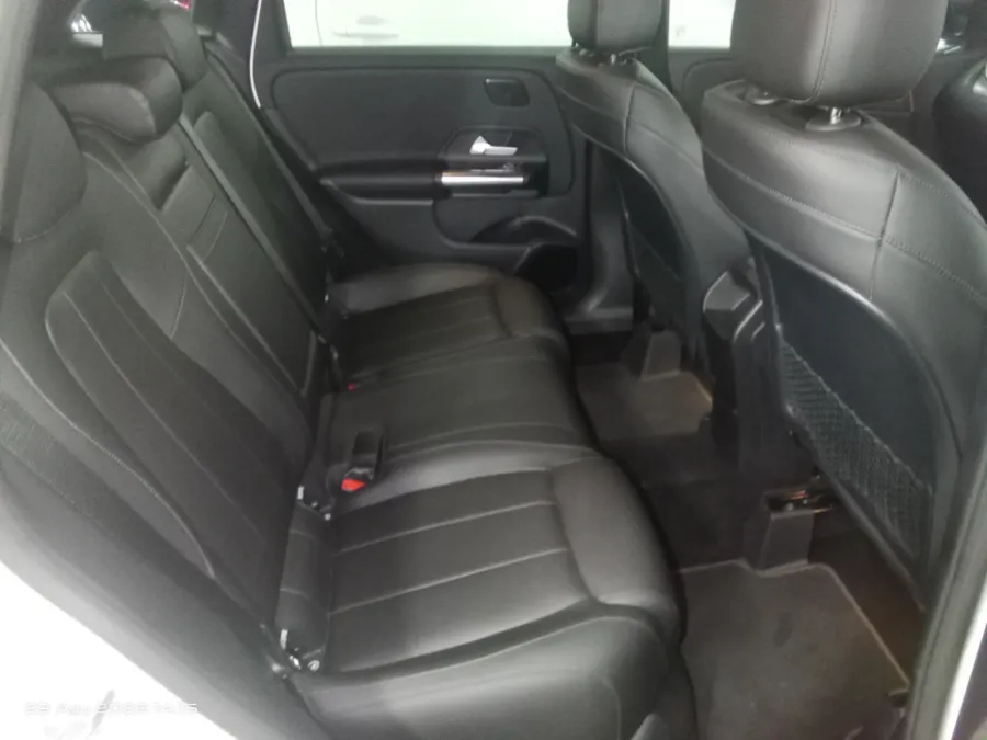 Foto Mobil Bekas Kabin Belakang Mercedes-Benz B200 1.3 tahun 2019