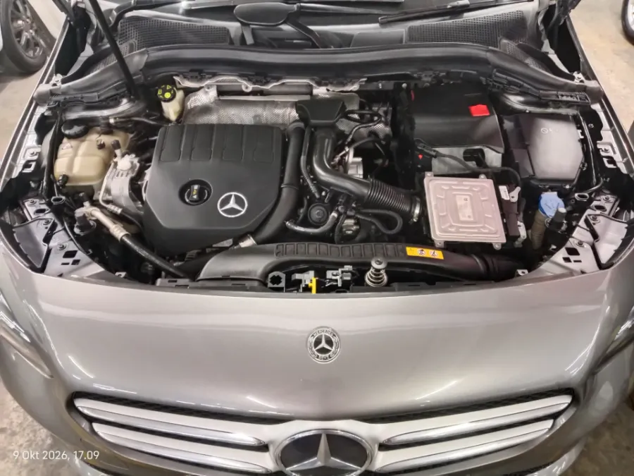 Foto Mobil Bekas Mesin Mercedes-Benz B200 1.3 tahun 2019