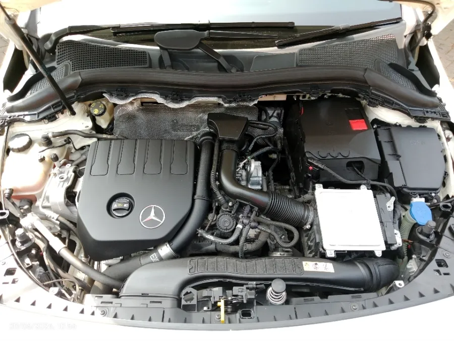 Foto Mobil Bekas Mesin Mercedes-Benz B200 1.3 tahun 2020