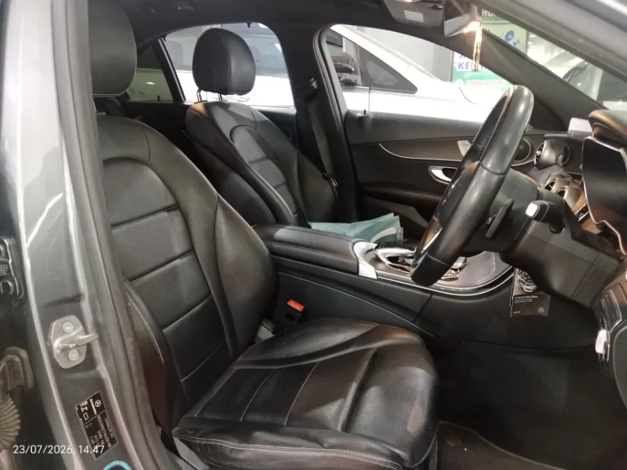 Foto Mobil Bekas Kabin Depan Mercedes-Benz C200 1.5 tahun 2019