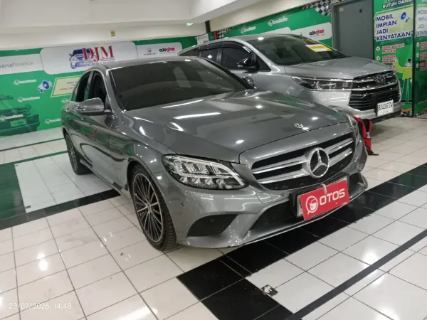 2019 Mercedes-Benz C200 1.5 - Foto 1 dari 6