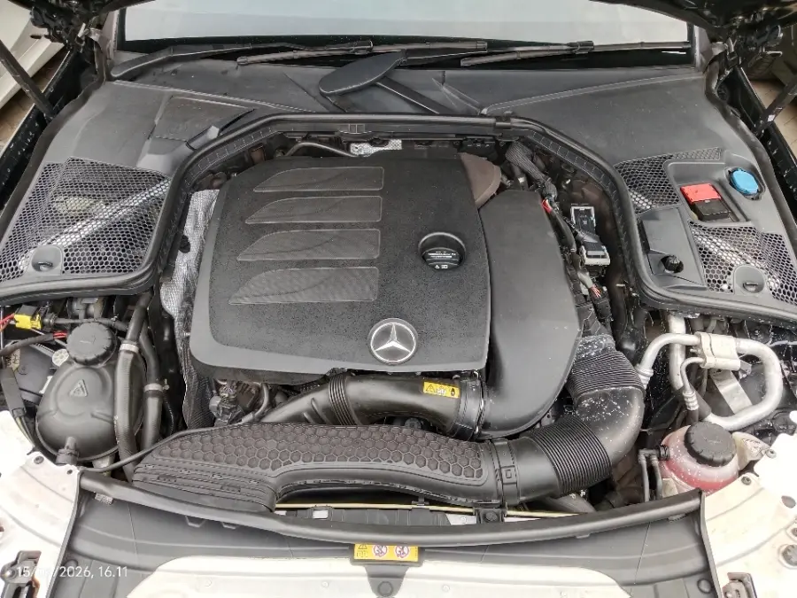 Foto Mobil Bekas Mesin Mercedes-Benz C200 1.5 tahun 2019