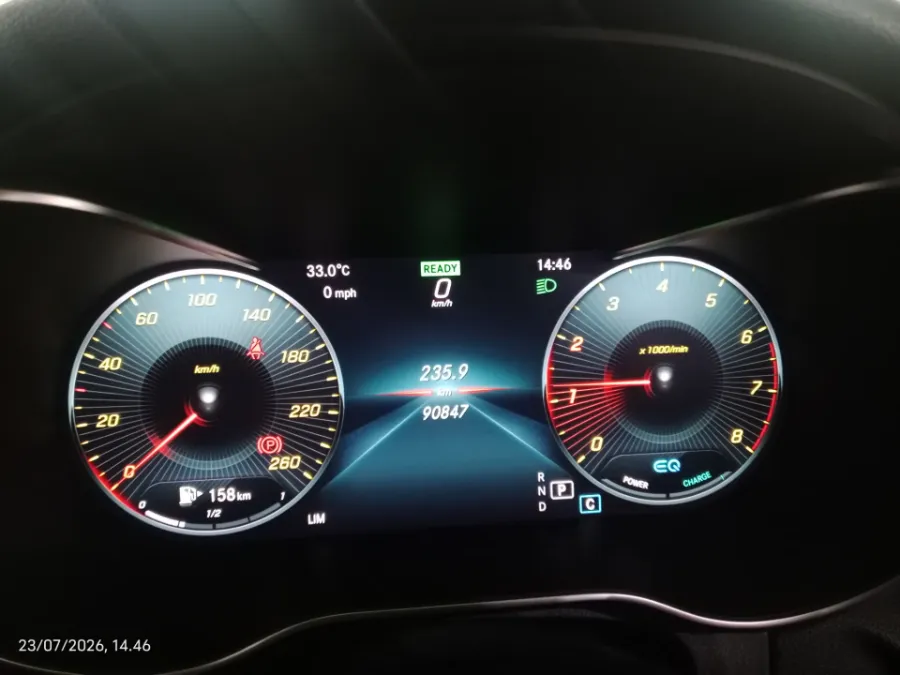 Foto Mobil Bekas Odometer Mercedes-Benz C200 1.5 tahun 2019