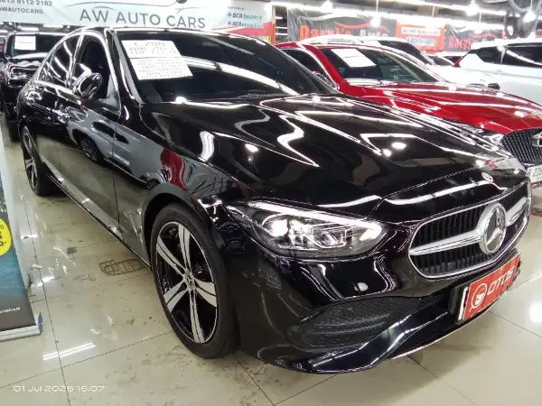 2023 Mercedes-Benz C200 1.5 - Foto 1 dari 6