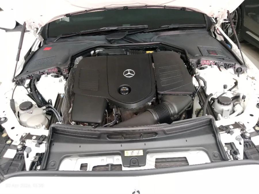Foto Mobil Bekas Mesin Mercedes-Benz C200 1.5 tahun 2023