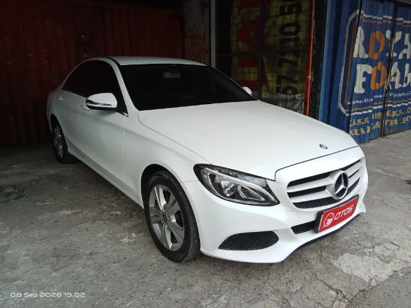 2017 Mercedes-Benz C200 2.0