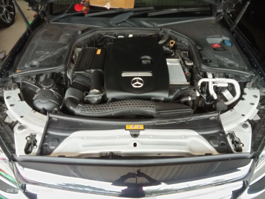 Foto Mobil Bekas Mesin Mercedes-Benz C200 2.0 tahun 2017