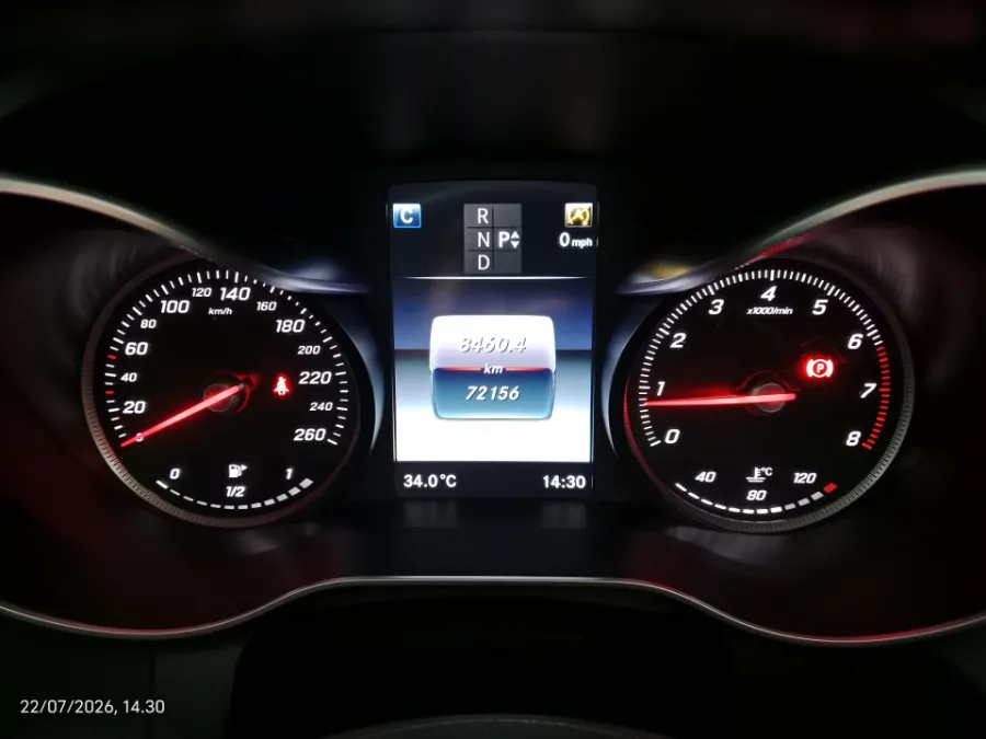 Foto Mobil Bekas Odometer Mercedes-Benz C200 2.0 tahun 2017