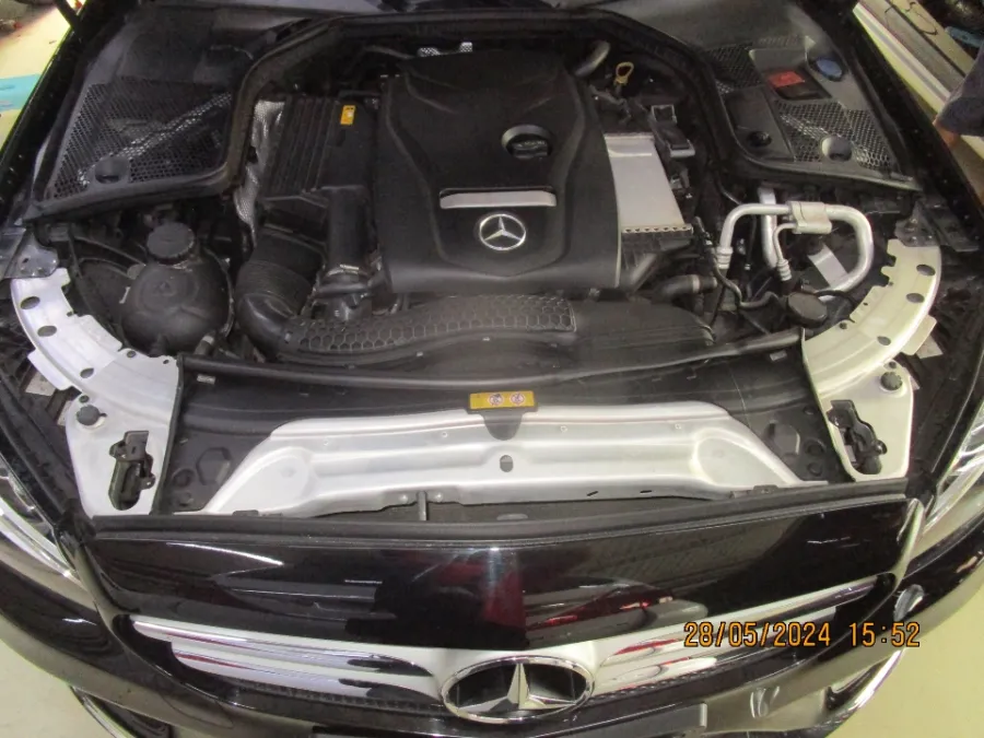 Foto Mobil Bekas Mesin Mercedes-Benz C200 2.0 tahun 2018