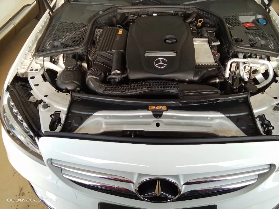 Foto Mobil Bekas Mesin Mercedes-Benz C200 2.0 tahun 2018