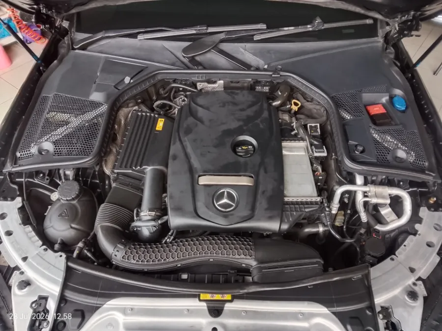 Foto Mobil Bekas Mesin Mercedes-Benz C200 2.0 tahun 2018