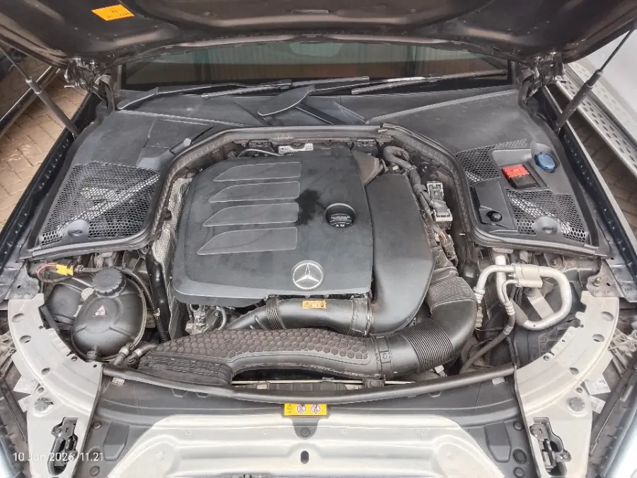 Foto Mobil Bekas Mesin Mercedes-Benz C200 2.0 tahun 2020