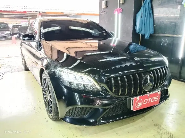 2019 Mercedes-Benz C200 2.0 Avantgarde - Foto 1 dari 6