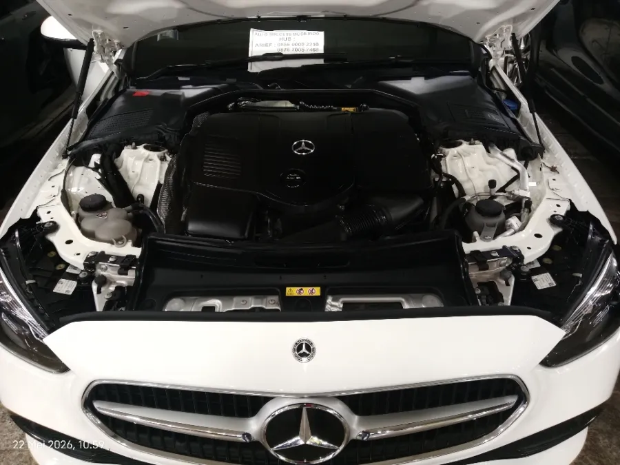 Foto Mobil Bekas Mesin Mercedes-Benz C200 2.0 Avantgarde tahun 2022