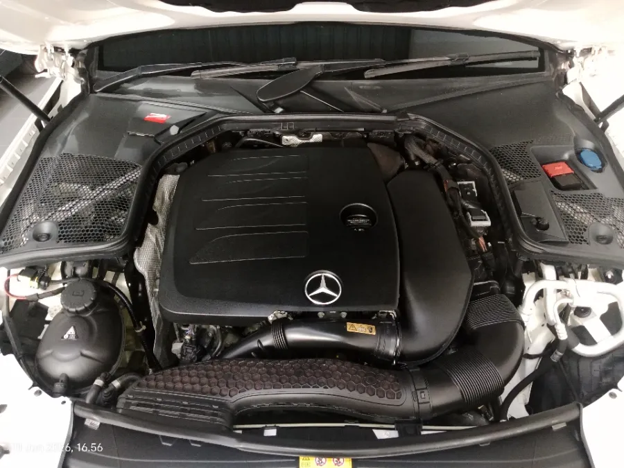 Foto Mobil Bekas Mesin Mercedes-Benz C200 2.0 W205 tahun 2021