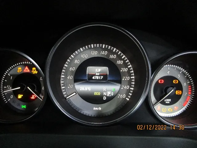 Foto Mobil Bekas Odometer Mercedes-Benz C240 2.0 tahun 2013