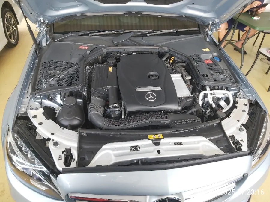 Foto Mobil Bekas Mesin Mercedes-Benz C250 2.0 tahun 2016
