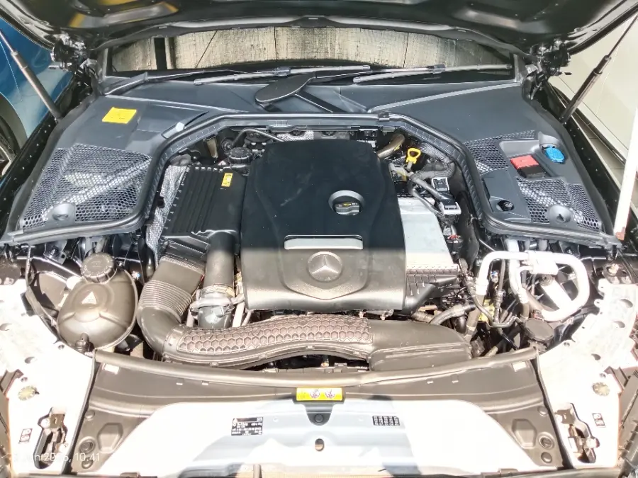 Foto Mobil Bekas Mesin Mercedes-Benz C250 2.0 tahun 2016