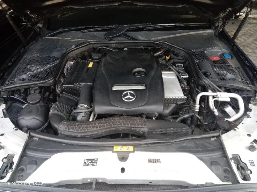 Foto Mobil Bekas Mesin Mercedes-Benz C250 2.0 tahun 2016