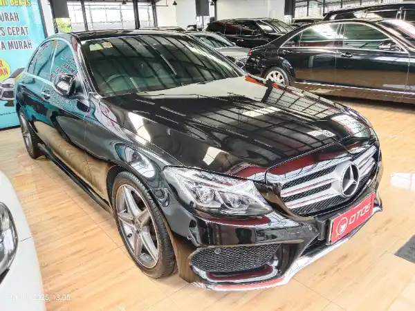 2017 Mercedes-Benz C300 2.0