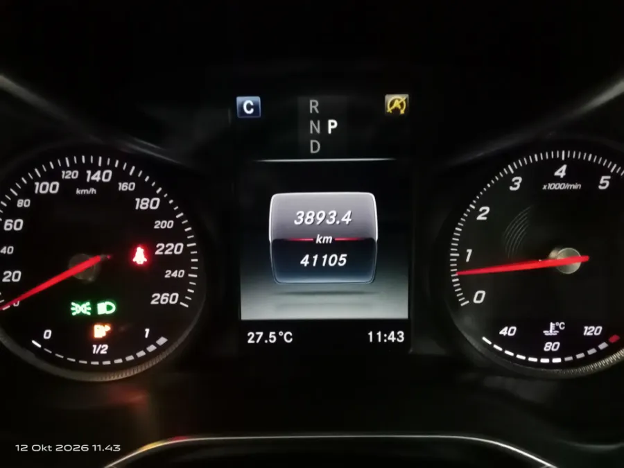 Foto Mobil Bekas Odometer Mercedes-Benz C300 2.0 tahun 2017