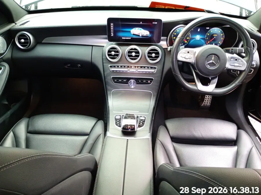 Foto Mobil Bekas Dashboard Mercedes-Benz C300 2.0 tahun 2019