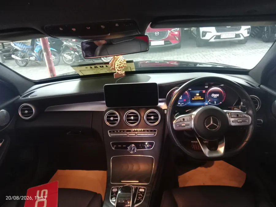 Foto Mobil Bekas Dashboard Mercedes-Benz C300 2.0 tahun 2019
