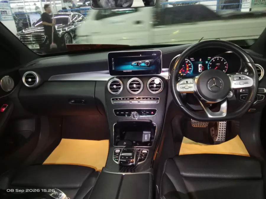 Foto Mobil Bekas Dashboard Mercedes-Benz C300 2.0 tahun 2019