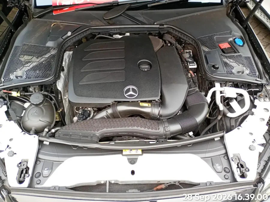Foto Mobil Bekas Mesin Mercedes-Benz C300 2.0 tahun 2019