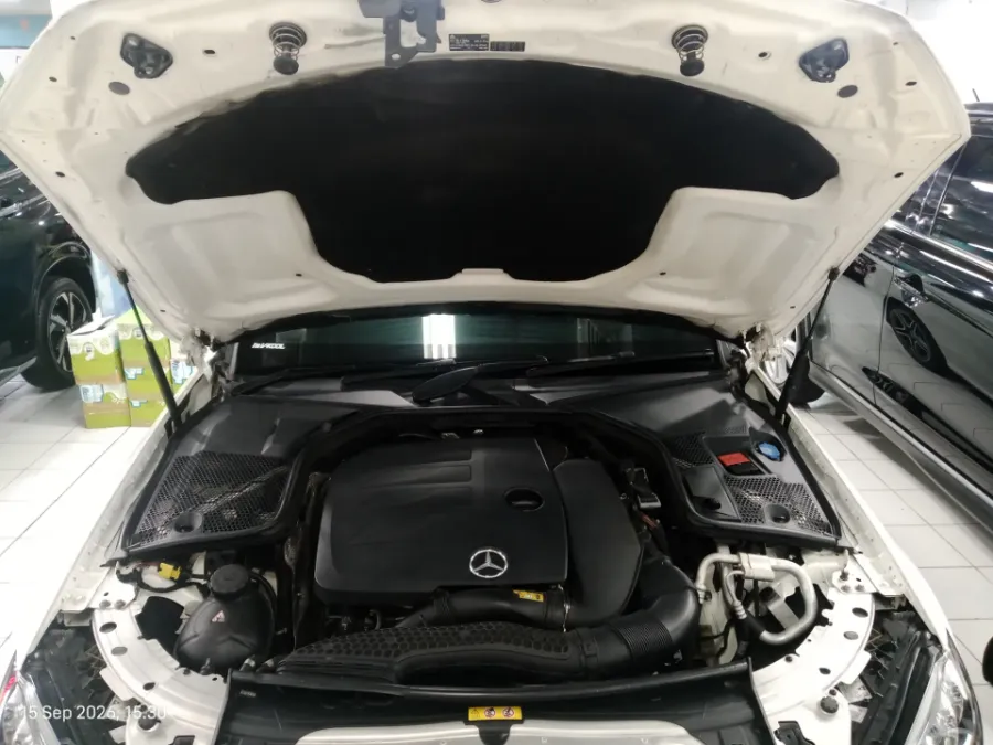 Foto Mobil Bekas Mesin Mercedes-Benz C300 2.0 tahun 2019