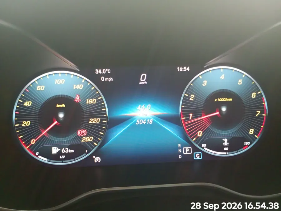 Foto Mobil Bekas Odometer Mercedes-Benz C300 2.0 tahun 2019