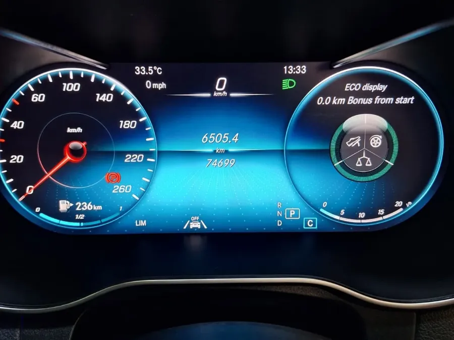 Foto Mobil Bekas Odometer Mercedes-Benz C300 2.0 tahun 2019