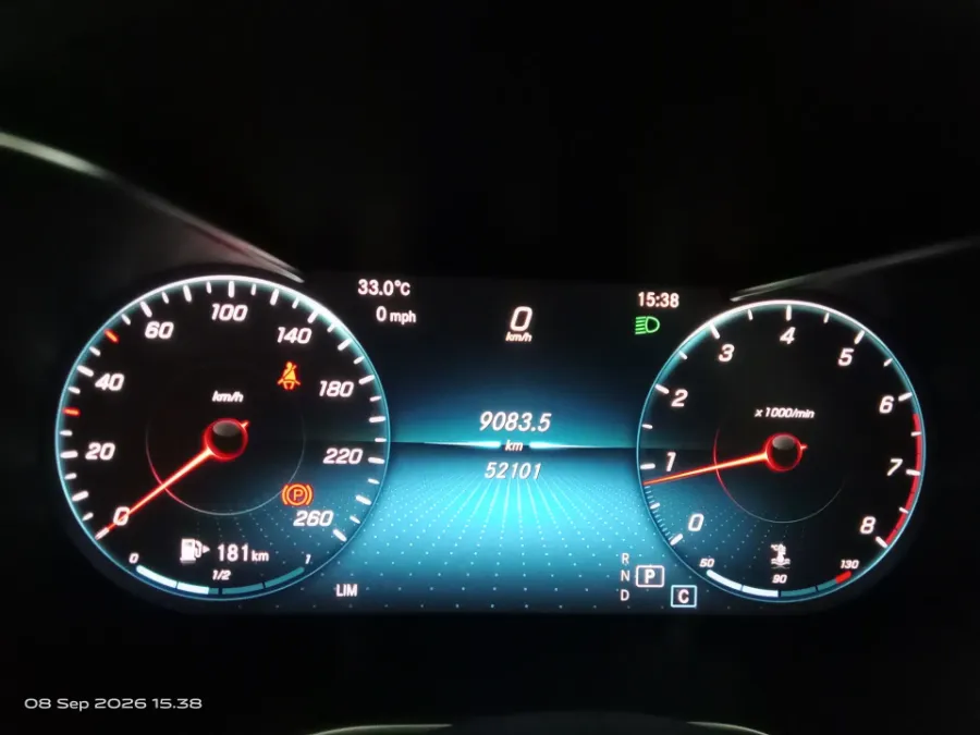 Foto Mobil Bekas Odometer Mercedes-Benz C300 2.0 tahun 2019