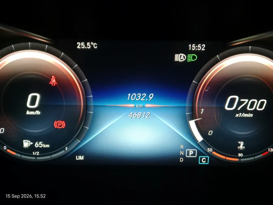 Foto Mobil Bekas Odometer Mercedes-Benz C300 2.0 tahun 2019