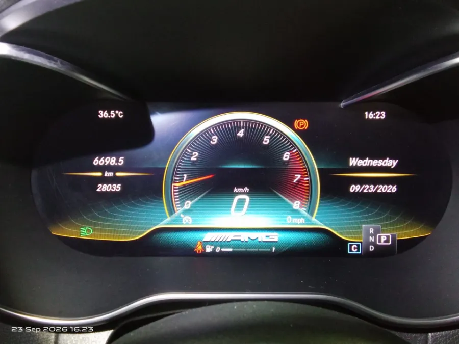 Foto Mobil Bekas Odometer Mercedes-Benz C300 2.0 tahun 2019