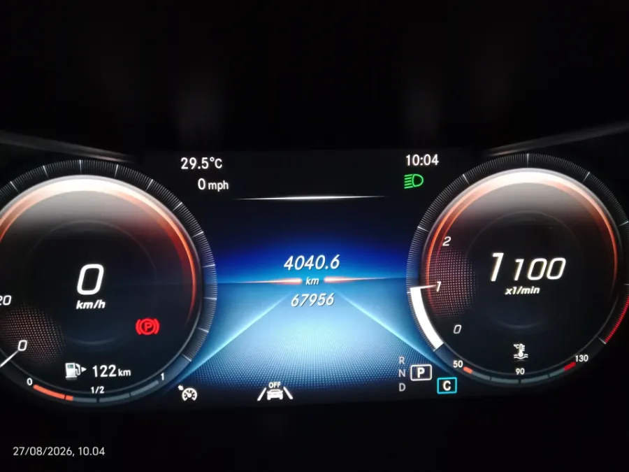Foto Mobil Bekas Odometer Mercedes-Benz C300 2.0 AMG tahun 2019