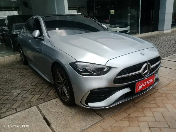 2022 Mercedes-Benz C300 2.0 AMG