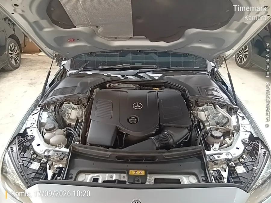 Foto Mobil Bekas Mesin Mercedes-Benz C300 2.0 AMG tahun 2022