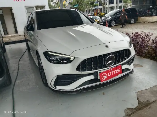 2023 Mercedes-Benz C300 2.0 AMG