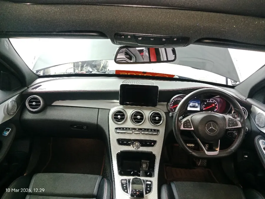 Foto Mobil Bekas Dashboard Mercedes-Benz C43 3.0 tahun 2017
