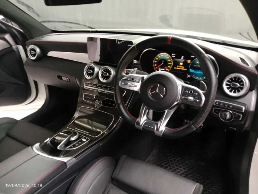 Foto Mobil Bekas Dashboard Mercedes-Benz C43 3.0 tahun 2019