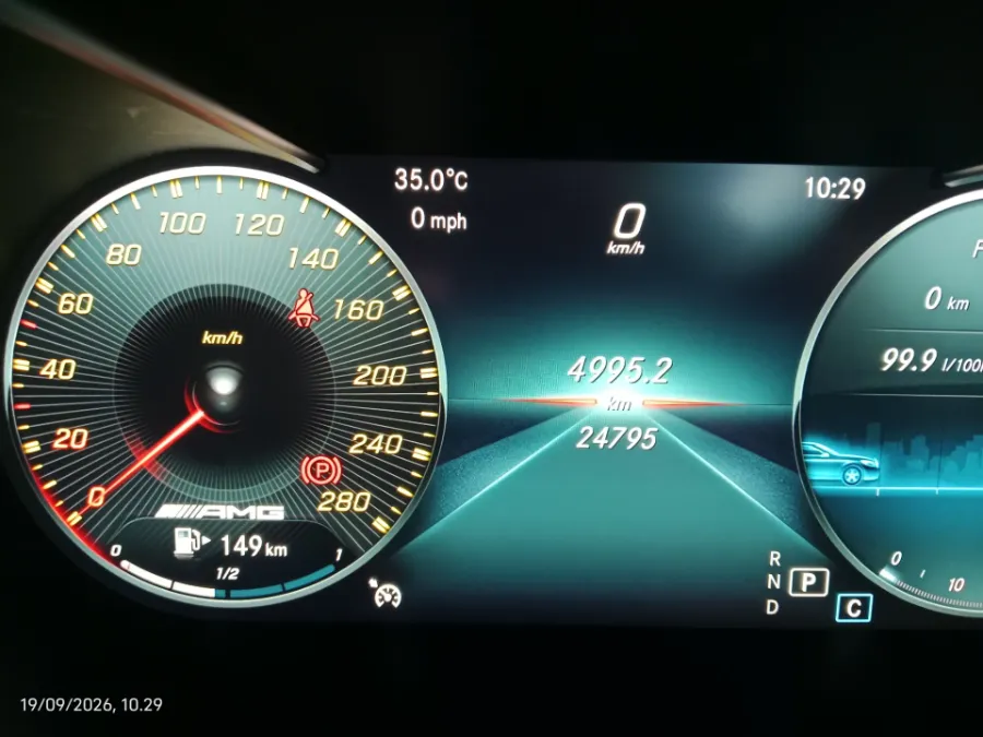 Foto Mobil Bekas Odometer Mercedes-Benz C43 3.0 tahun 2019