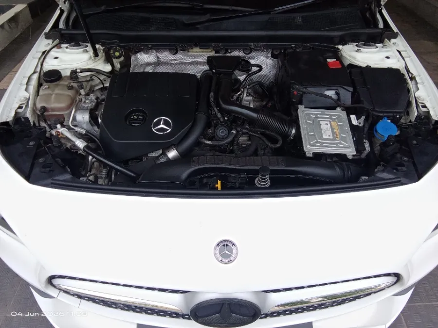 Foto Mobil Bekas Mesin Mercedes-Benz CLA200 1.3 tahun 2019
