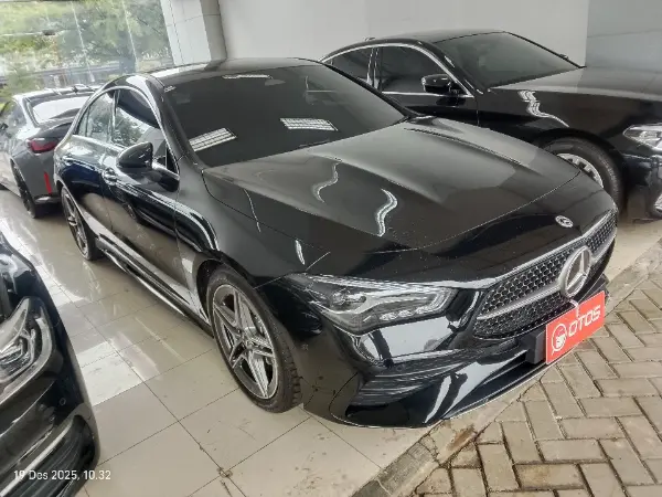 2024 Mercedes-Benz CLA200 1.3 - Foto 1 dari 6