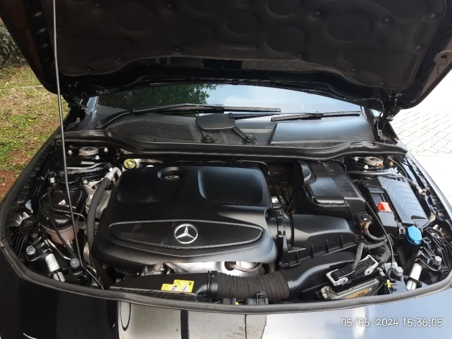Foto Mobil Bekas Mesin Mercedes-Benz CLA200 1.3 AMG Line tahun 2018