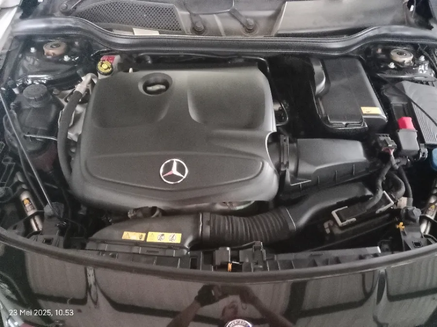 Foto Mobil Bekas Mesin Mercedes-Benz CLA200 1.6 tahun 2015
