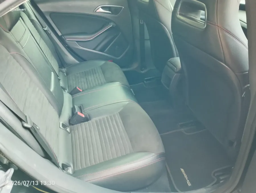 Foto Mobil Bekas Kabin Belakang Mercedes-Benz CLA200 1.6 tahun 2018